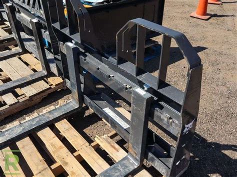 Bobcat Skid Steer Fork Attachment 48 inch Equipment for Sale in 